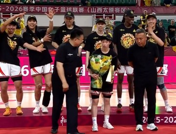 皇冠体育-李缘获FMVP！两记超远3分锁胜局 怒吼一幕令人泪目宫鲁鸣重选她？
