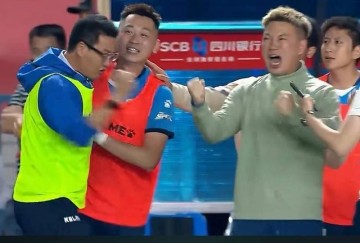 皇冠体育-川超总决赛第五轮：自贡绵阳握手言和，宜宾取得首胜